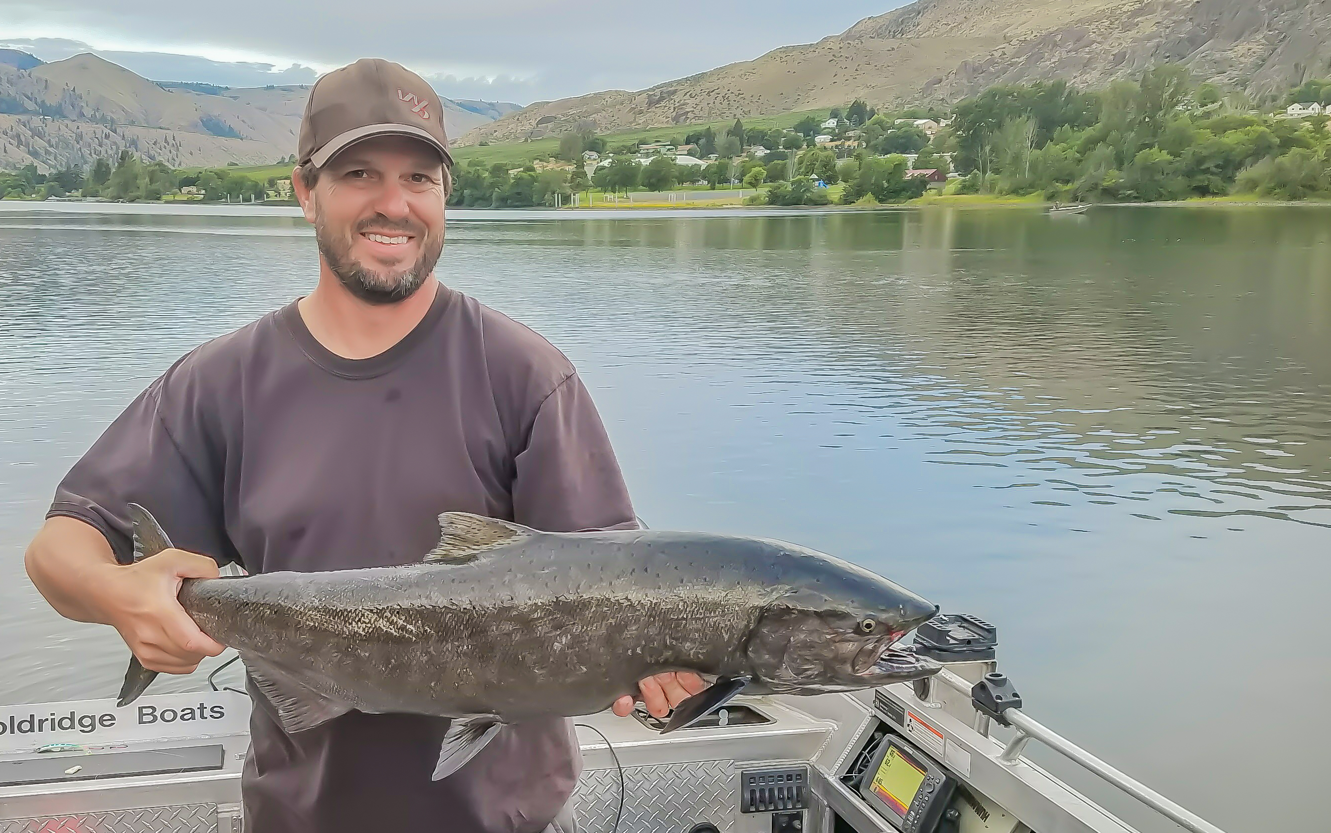 Fishing in LAKE CHELAN: The Complete Guide
